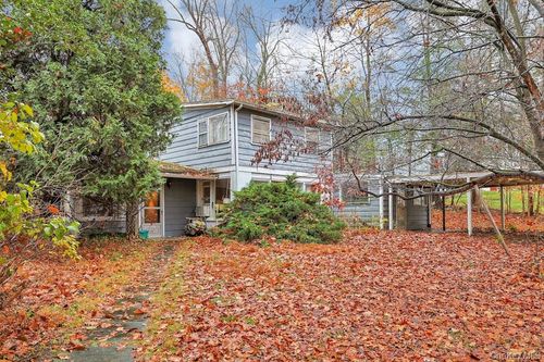 261 Sparkle Rd, Yorktown Heights, NY, 10598-3238 | Card Image