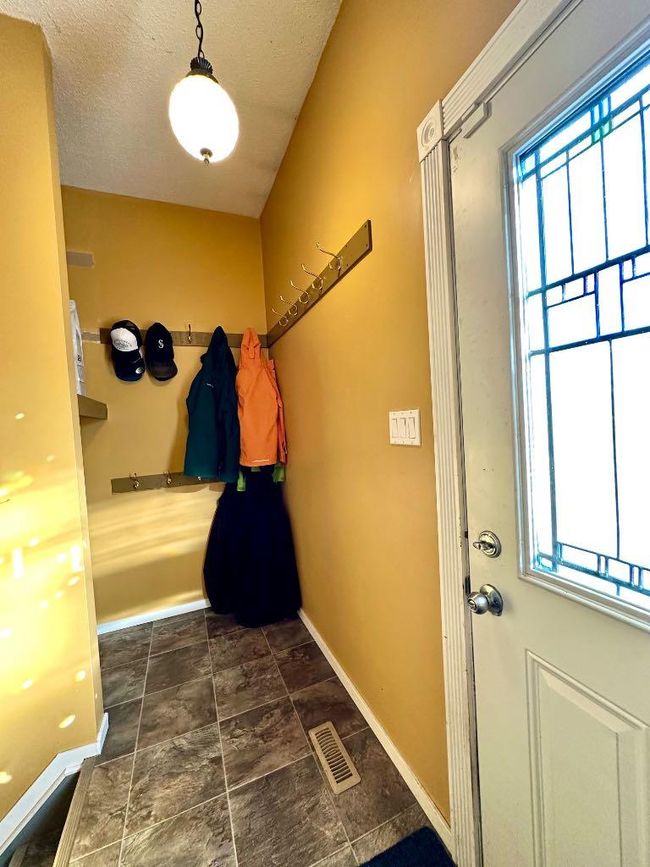 9239 107 Avenue, Home with 4 bedrooms, 2 bathrooms and 4 parking in Grande Prairie AB | Image 23