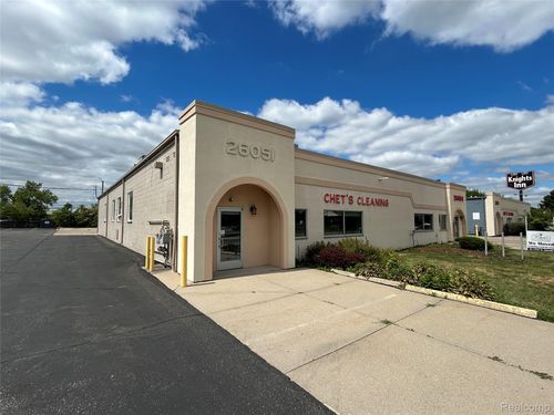 26051 Dequindre Rd, Madison Heights, MI, 48071-3820 | Card Image