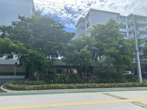 ph4-10000 W Bay Harbor Dr, Bay Harbor Islands, FL, 33154-1575 | Card Image