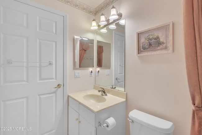 34 Meadows Ln, Home with 2 bedrooms, 2 bathrooms and null parking in Whiting NJ | Image 41