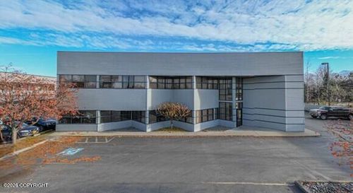 1401 Rudakof Cir, Anchorage, AK, 99508-3108 | Card Image