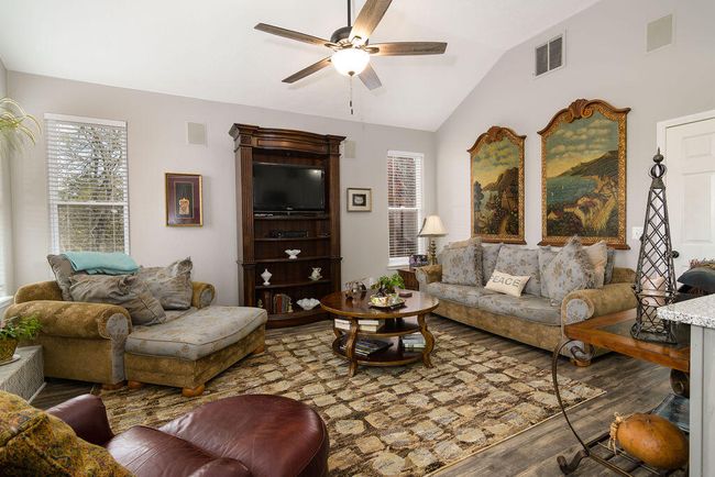 Cozy Great Room | Image 17