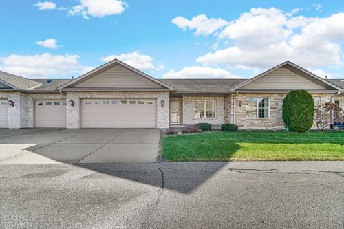 805 Veterans Ln, Crown Point, IN, 46307 | Card Image