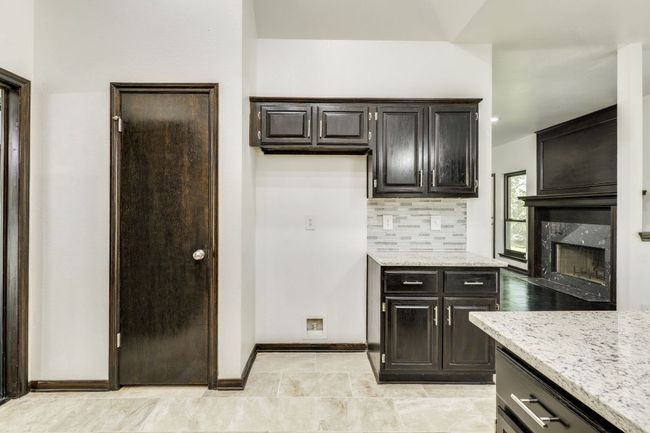 30809 Berry Creek Dr, House other with 4 bedrooms, 3 bathrooms and 6 parking in Georgetown TX | Image 17