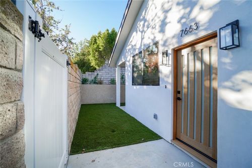 7663 Maestro Ave, West Hills, CA, 91304-5228 | Card Image