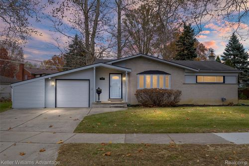 32080 Delaware St, Livonia, MI, 48150-3829 | Card Image