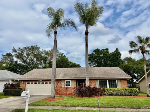 999 Gillespie Dr, Palm Harbor, FL, 34684-3008 | Card Image