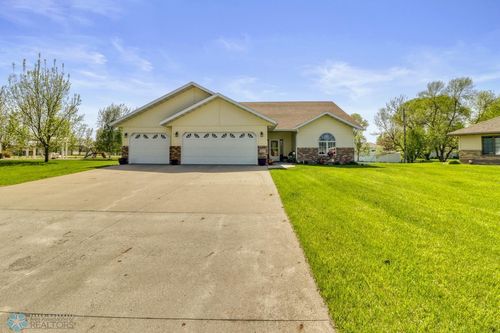 1117 Southcreek Ave, Glyndon, MN, 56547-4437 | Card Image
