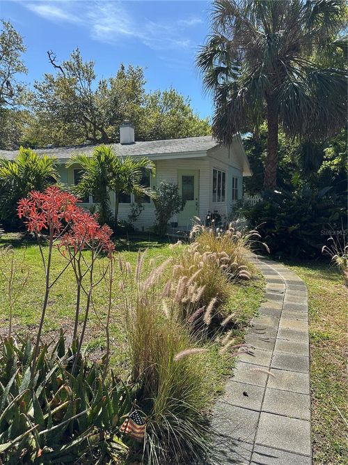 728 41st Street Cir E, SARASOTA, FL, 34243 | Card Image