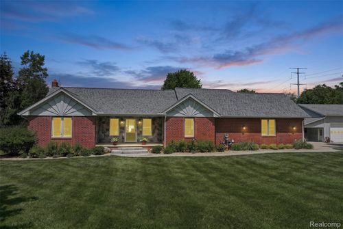 5233 Crawford Rd, Dryden, MI, 48428-9719 | Card Image