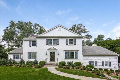 60 Pleasant Ridge Rd, Harrison, NY, 10528-1228 | Card Image