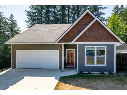 547 W 4th St, Coquille, OR, 97423-1107 | Card Image