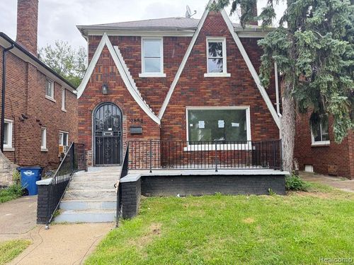 17558 San Juan Dr, Detroit, MI, 48221-2641 | Card Image