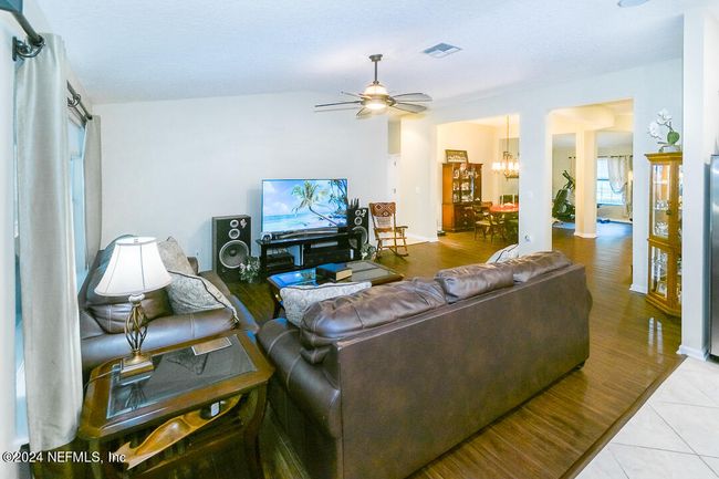 816 Bonaparte Landing Blvd, House other with 3 bedrooms, 2 bathrooms and null parking in JACKSONVILLE FL | Image 6