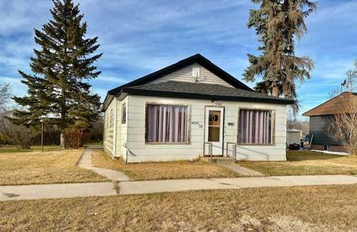 4926 50 Street, Hardisty, AB, T0B1V0 | Card Image