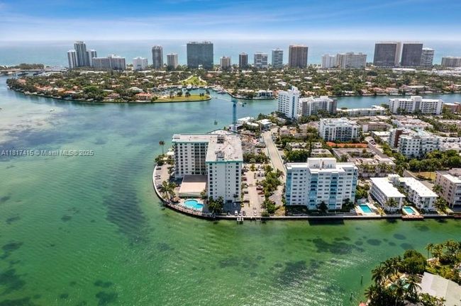 APT-5L - 10350 W Bay Harbor Dr, Condo with 1 bedrooms, 1 bathrooms and null parking in Bay Harbor Islands FL | Image 21