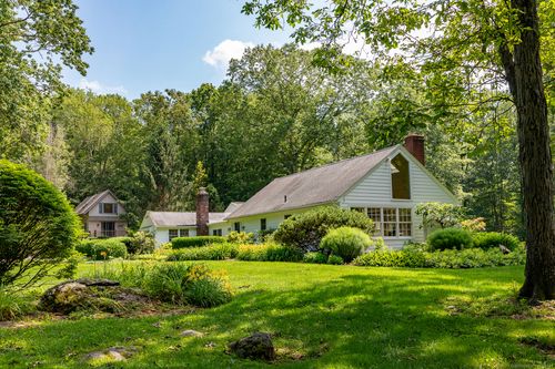 40 Camps Flat Rd, South Kent, CT, 06785-1207 | Card Image