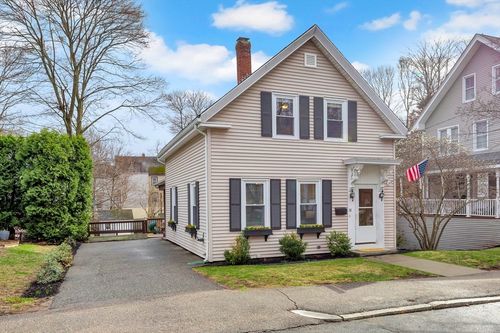 18 Hersam St, Stoneham, MA, 02180-2442 | Card Image