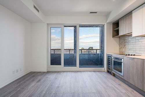 1609-2020 Bathurst St, York, ON, M5P0A6 | Card Image