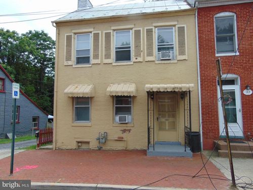140 W South St, FREDERICK, MD, 21701-5502 | Card Image