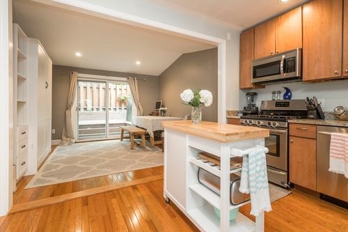 12 Dixfield St, Boston, MA, 02127-2909 | Card Image