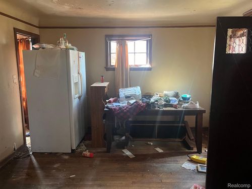 11774 College St, Detroit, MI, 48205-3312 | Card Image