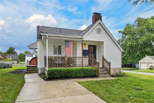2196 Renwick Drive, Poland, OH, 44514 | Card Image