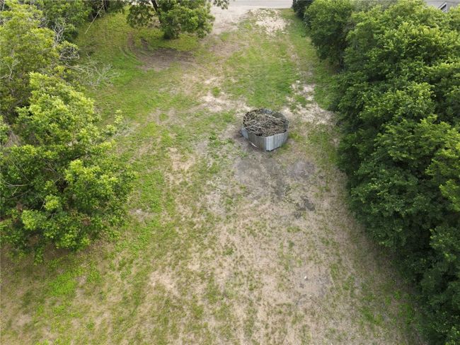 503 Crockett St, Home with 0 bedrooms, 0 bathrooms and null parking in Martindale TX | Image 7