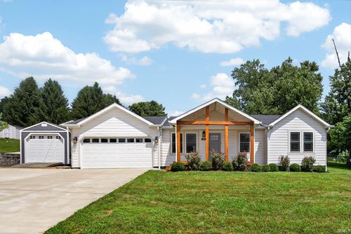 201 Nikirk Ln, Oolitic, IN, 47451-9715 | Card Image