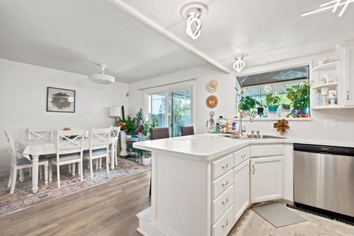7518 Fairway Two Ave, Fair Oaks, CA, 95628-4654 | Card Image