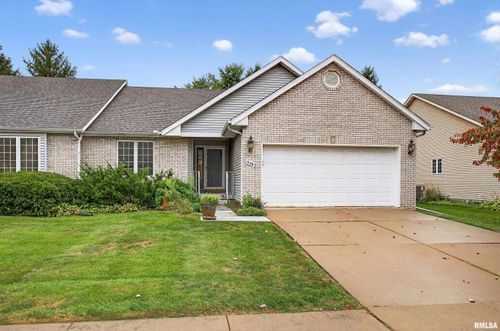 3463 Maple Glen Dr, Bettendorf, IA, 52722-2898 | Card Image