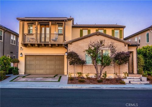 17352 Eucalyptus Ln, Huntington Beach, CA, 92649-4585 | Card Image