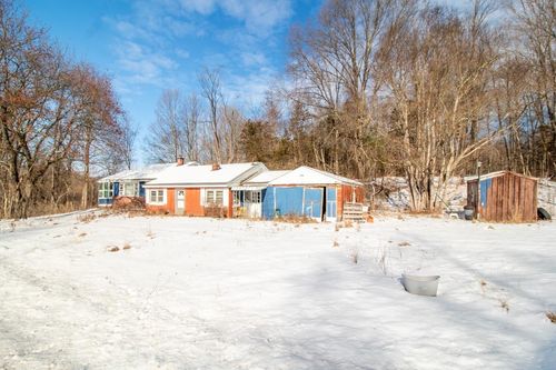 127 Spring Lake Rd, Red Hook, NY, 12571-2233 | Card Image