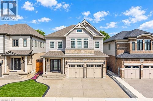 49 Scots Pine Trail, Kitchener, ON, N2R0N6 | Card Image