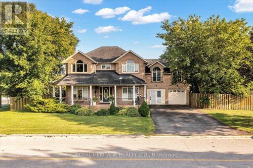 828 Wildflower Court, Oshawa (Centennial), ON, L1G7Z4 | Card Image