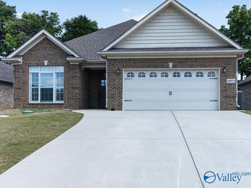 29073 Stonehenge Dr, Toney, AL, 35773-5404 | Card Image