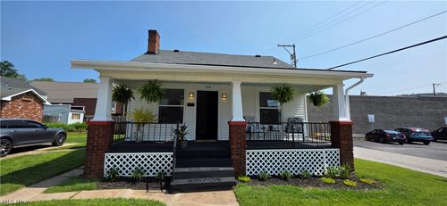 110 Mildren Ave, Weirton, WV, 26062-4512 | Card Image