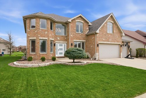 909 Berkshire Dr, Matteson, IL, 60443-2194 | Card Image