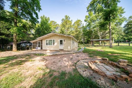 22 Oak Dr, Pine Mountain, GA, 31822-2228 | Card Image
