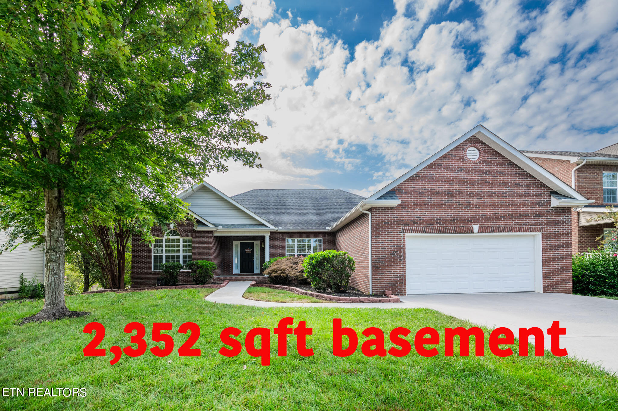 Lancaster Ridge Dr, Knoxville, TN 37932