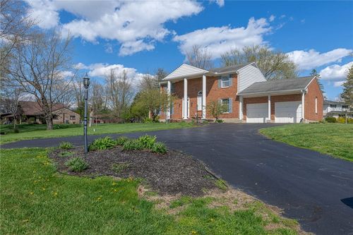 7710 Crestway Rd, Clayton, OH, 45315-9764 | Card Image