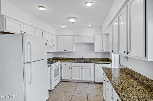 78-3840 N 43rd Ave, Phoenix, AZ, 85031-2934 | Card Image