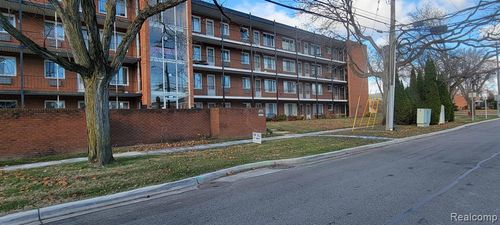 207-2820 Woodslee Drive, Royal Oak, MI, 48073 | Card Image