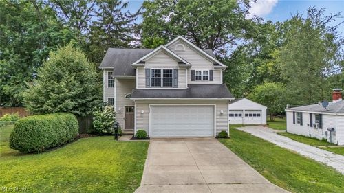7088 Victoria Drive, Mentor, OH, 44060 | Card Image
