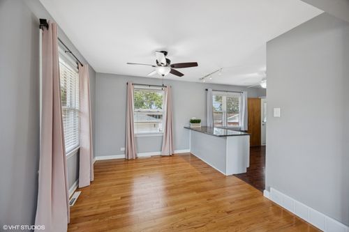 10336 Kipling St, Westchester, IL, 60154-3520 | Card Image