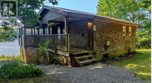 22 Marks Point Rd, Dufferin Charlotte Co, NB, E3L3P8 | Card Image