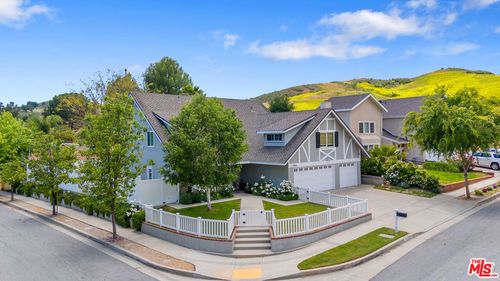 27062 Helmond Dr, Agoura Hills, CA, 91301-2324 | Card Image