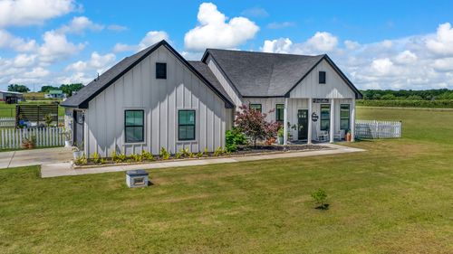 1000 Latigo Ln, Millsap, TX, 76066-2803 | Card Image