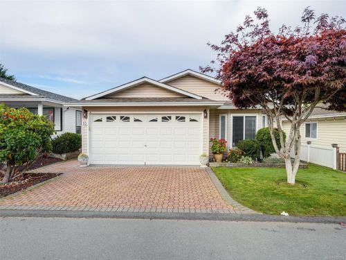 13 Eagle Lane, Victoria, BC, V9A7M2 | Card Image